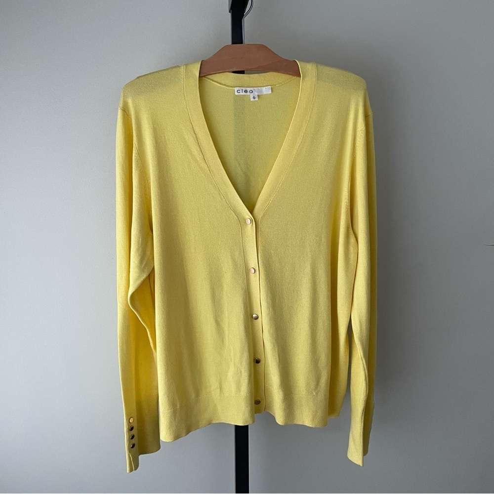 Cleo Yellow Button Down Vneck Knit Cardigan Sweater Gold Buttons Size XL Womens